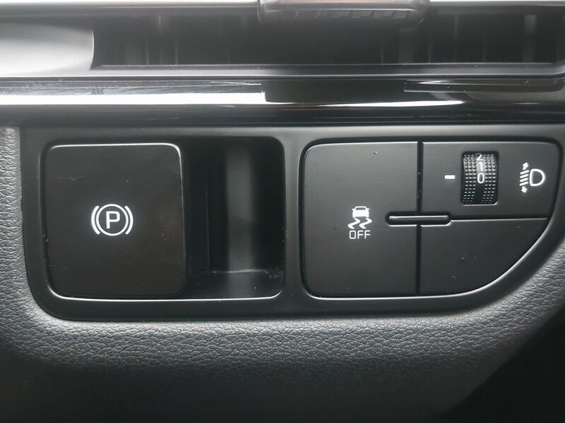 More views of Kia Sportage