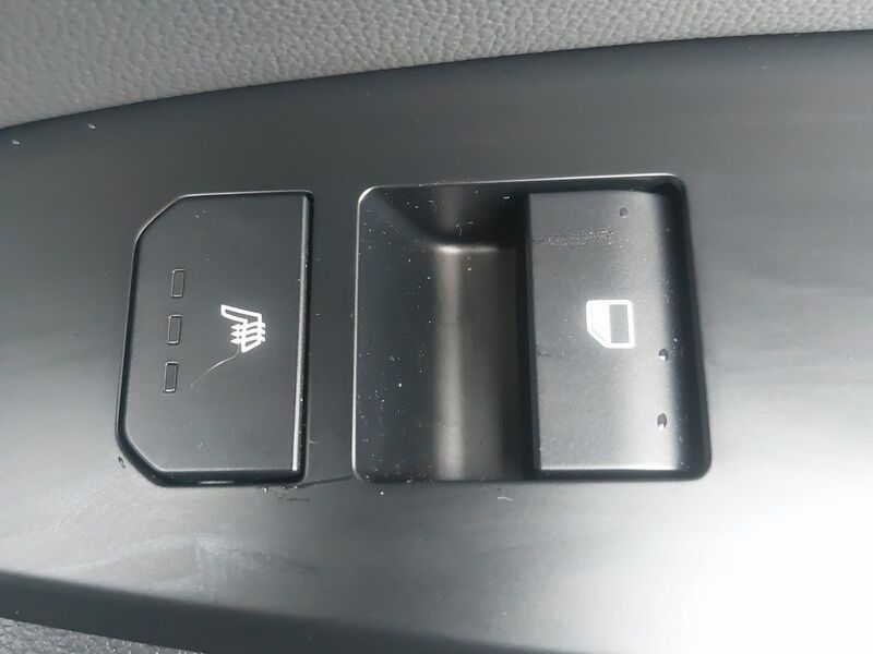 More views of Kia Sportage