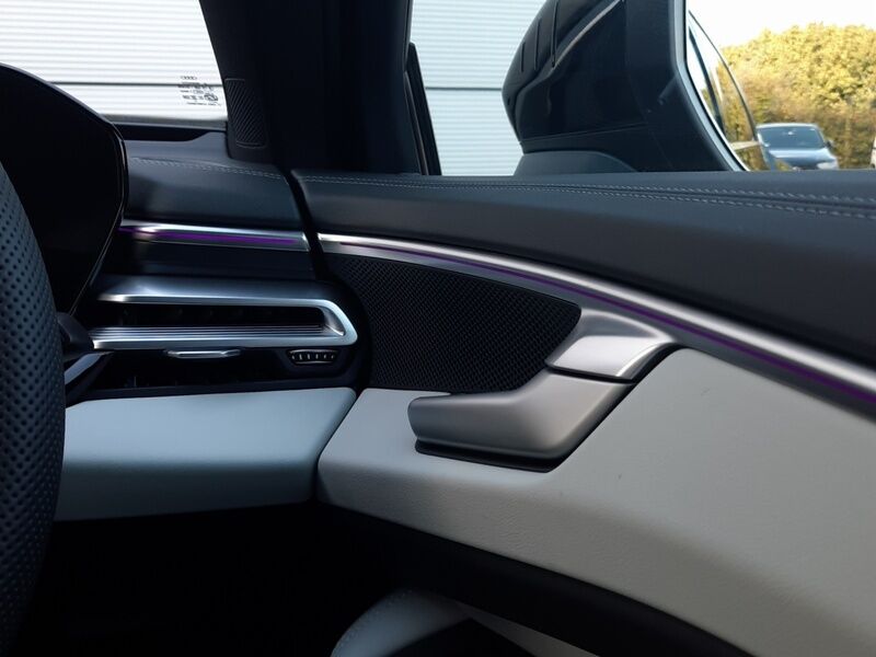 More views of Audi A6