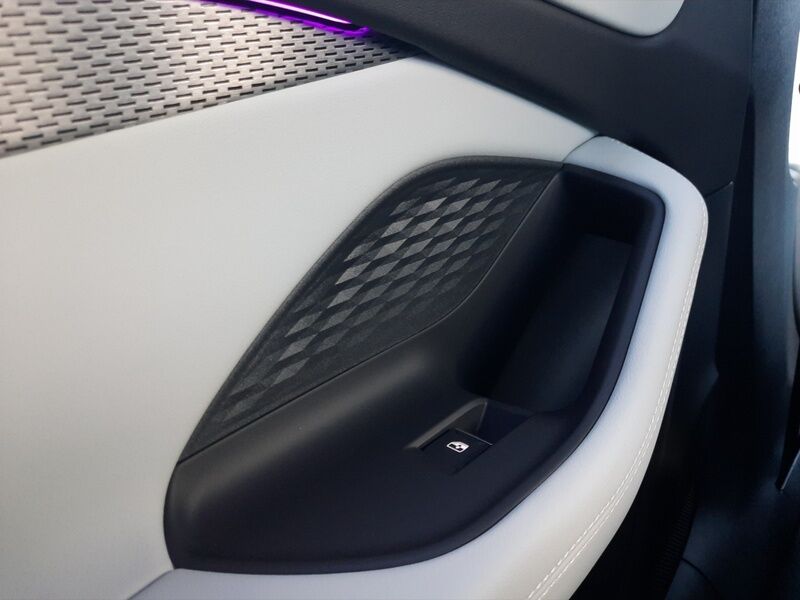 More views of Audi A6