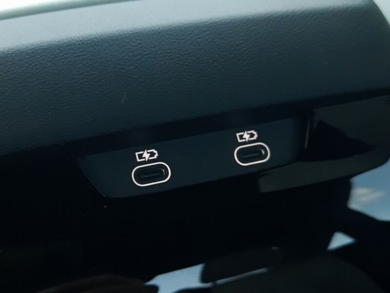 More views of Audi A6