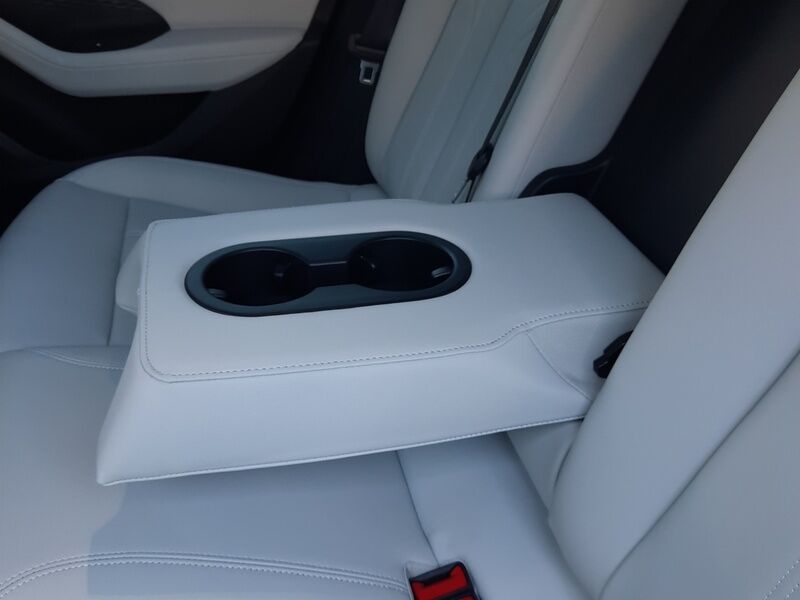 More views of Audi A6