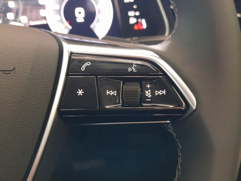 More views of Audi A6