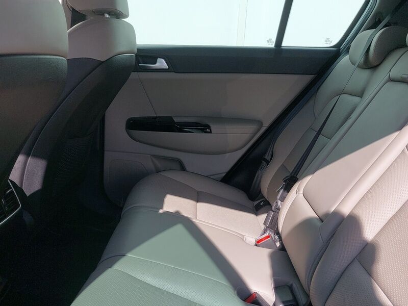 More views of Kia Sportage