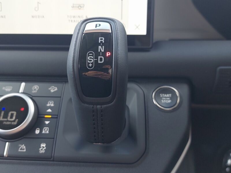 More views of Land Rover Defender