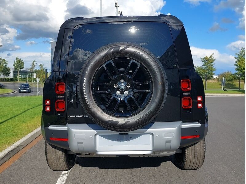 More views of Land Rover Defender