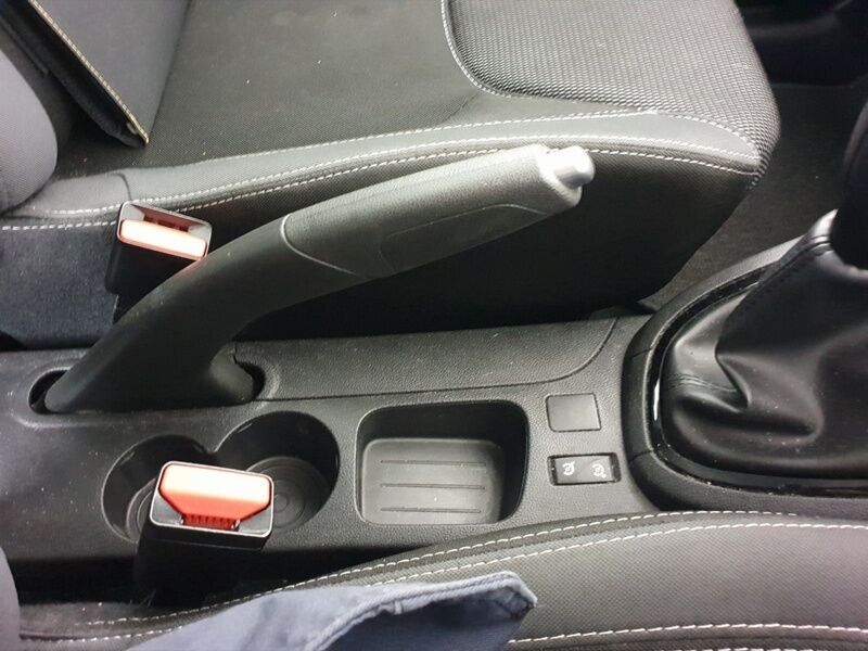 More views of Renault Clio