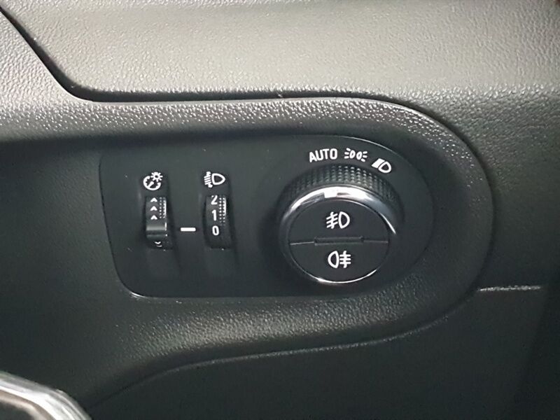 More views of Opel Grandland X