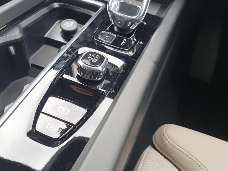 More views of Volvo XC60