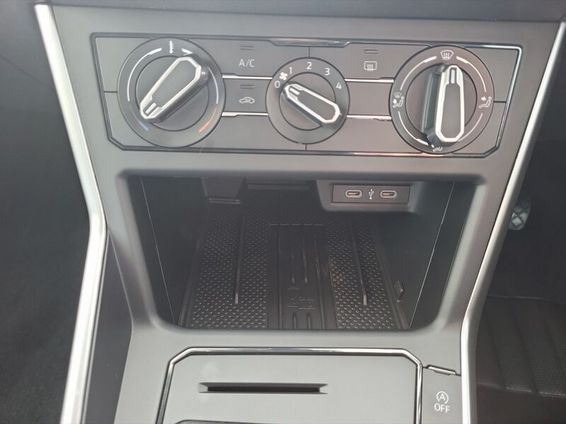 More views of Volkswagen Polo