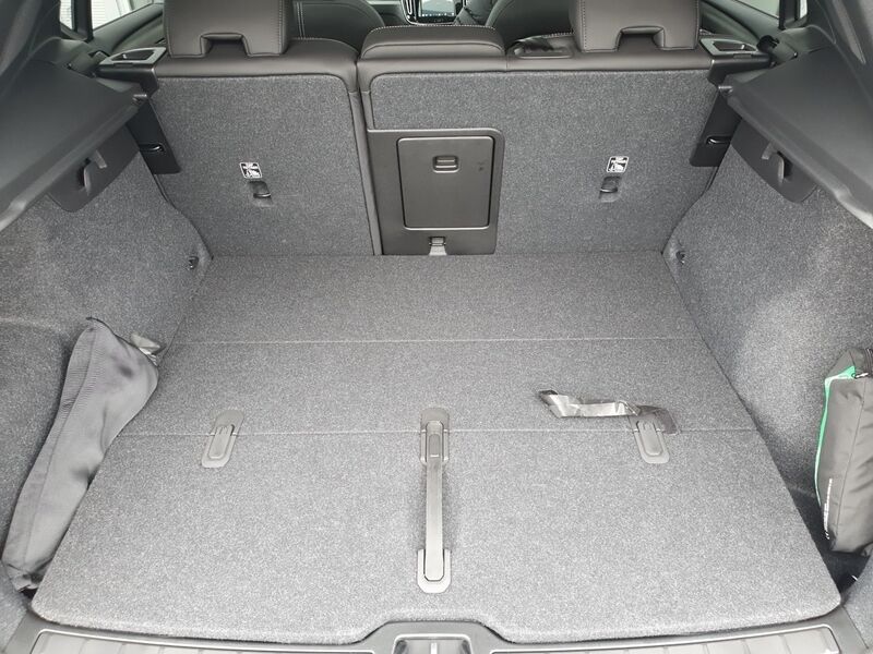 More views of Volvo EX40