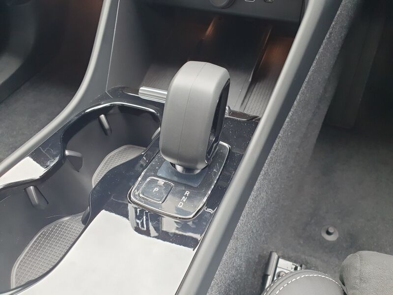 More views of Volvo EX40