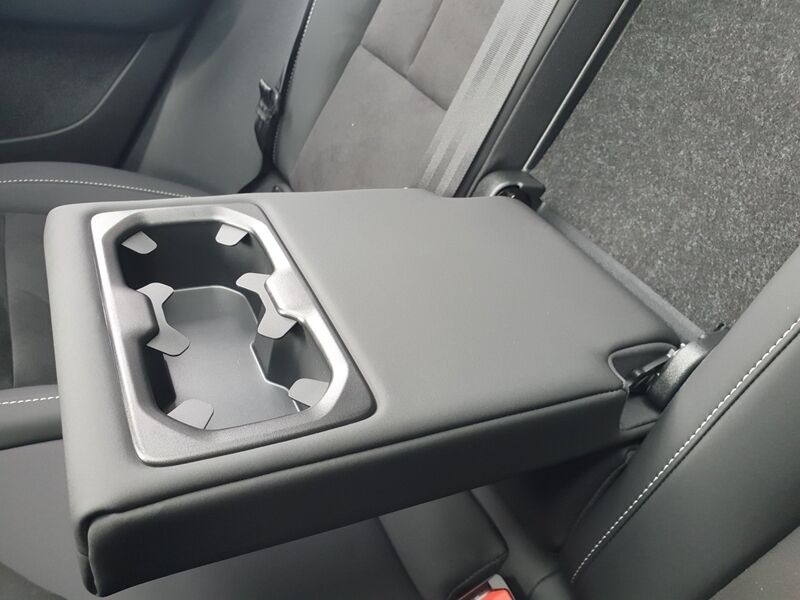 More views of Volvo EX40