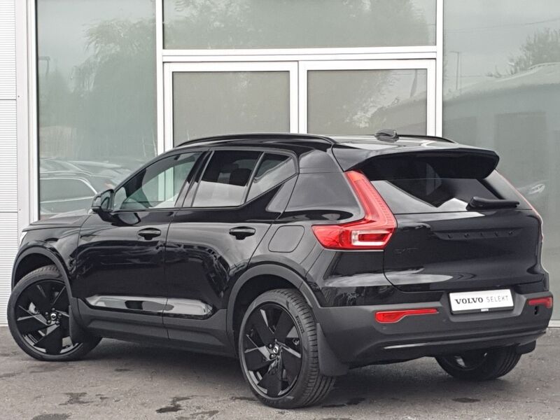 More views of Volvo EX40