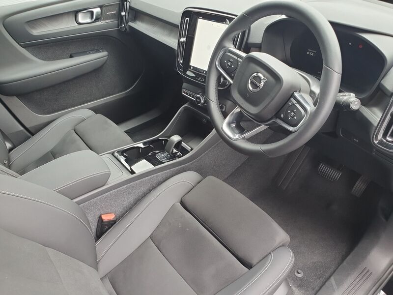 More views of Volvo EX40