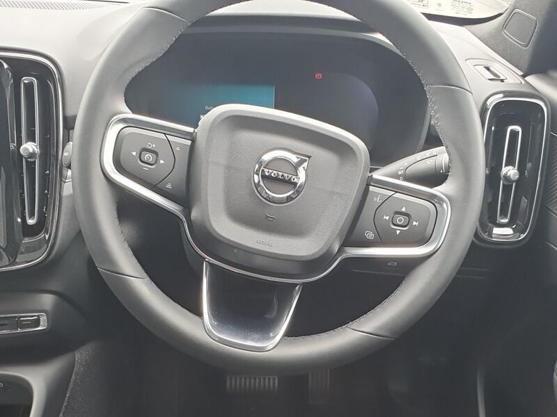 More views of Volvo EX40