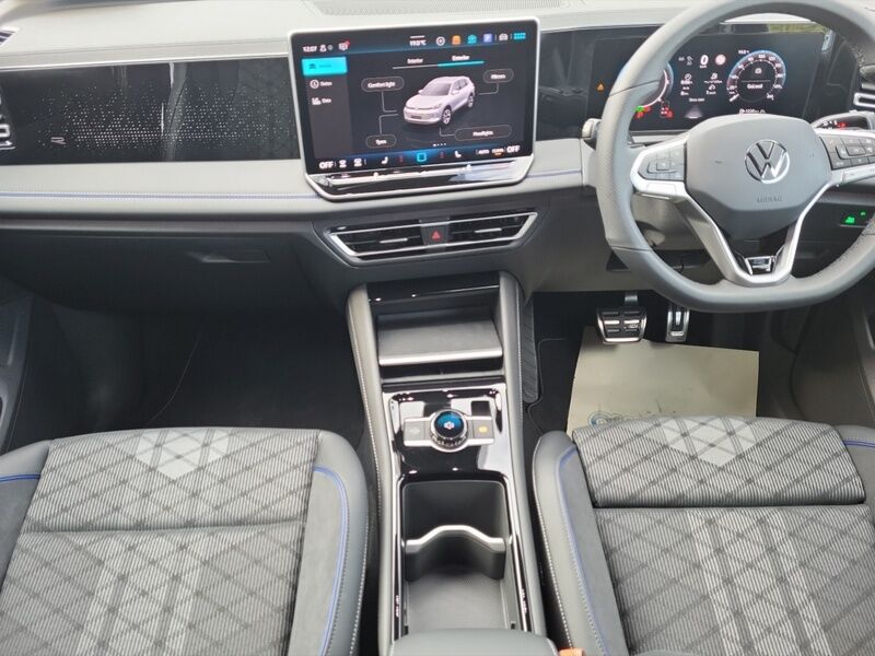 More views of Volkswagen Tiguan