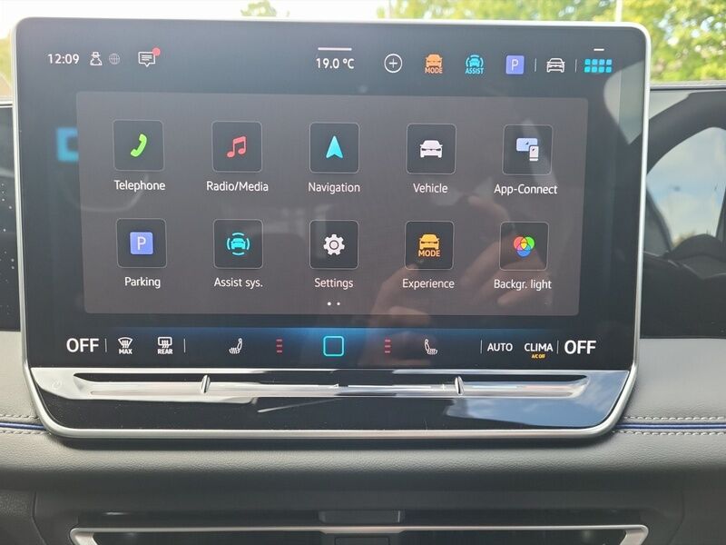 More views of Volkswagen Tiguan