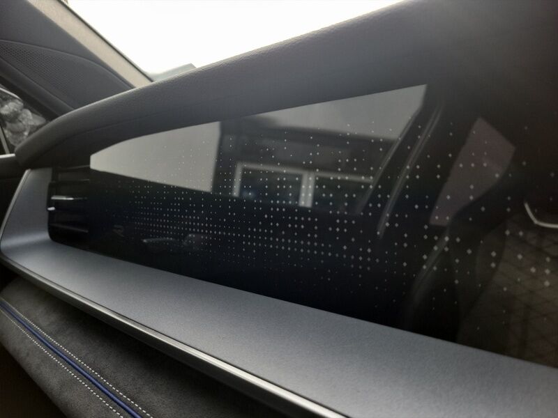 More views of Volkswagen Tayron