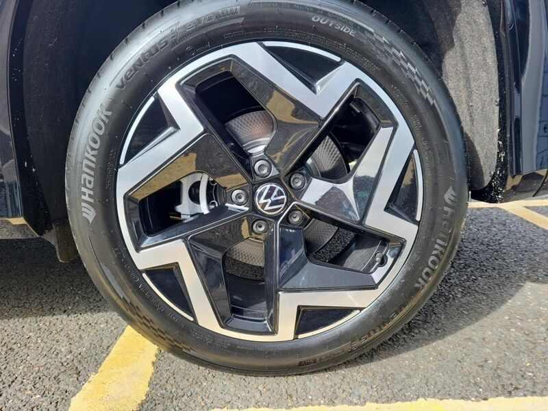 More views of Volkswagen Tayron