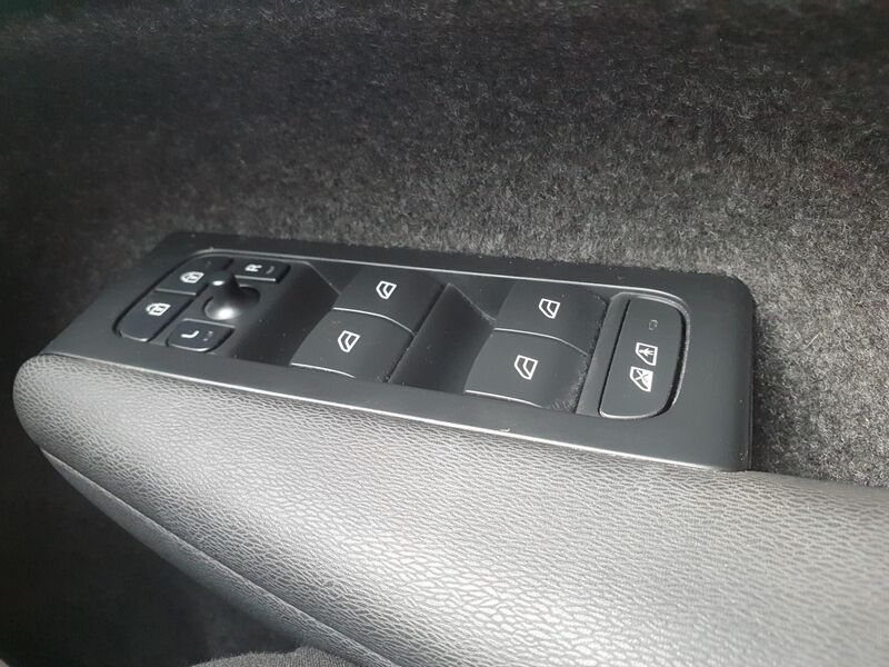 More views of Volvo XC40