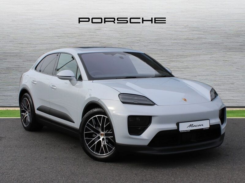 More views of Porsche Macan