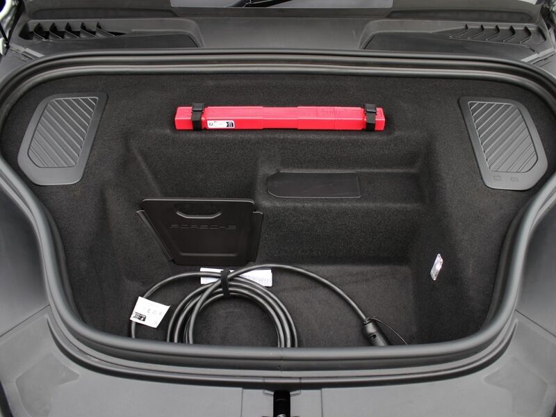 More views of Porsche Macan