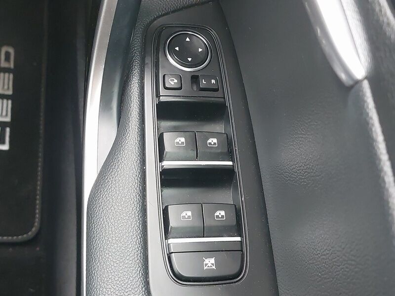 More views of Kia Ceed