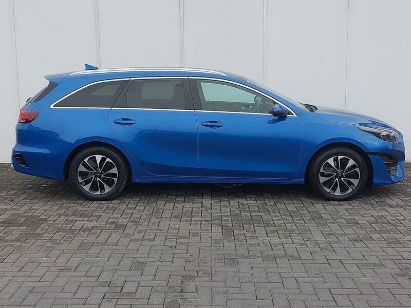 More views of Kia Ceed