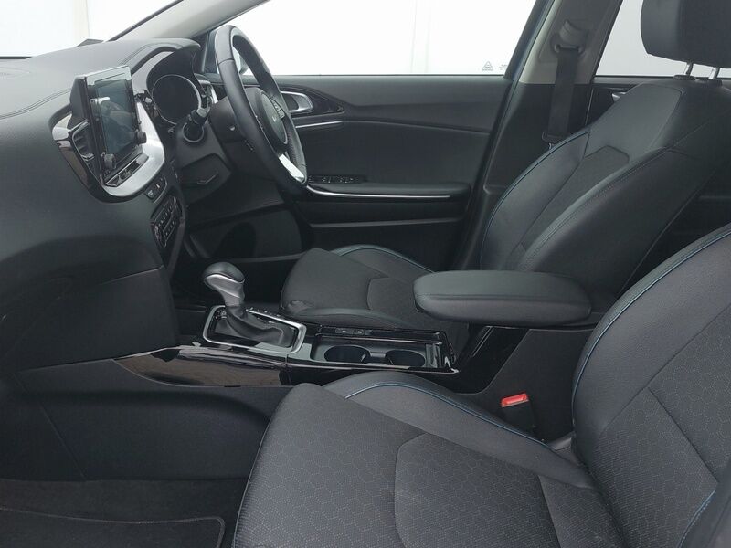 More views of Kia Ceed