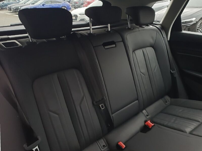 More views of Audi e-tron