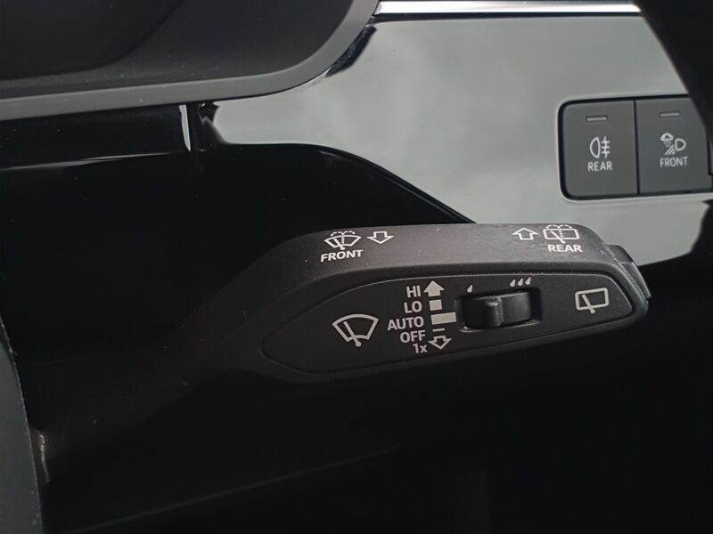 More views of Audi e-tron