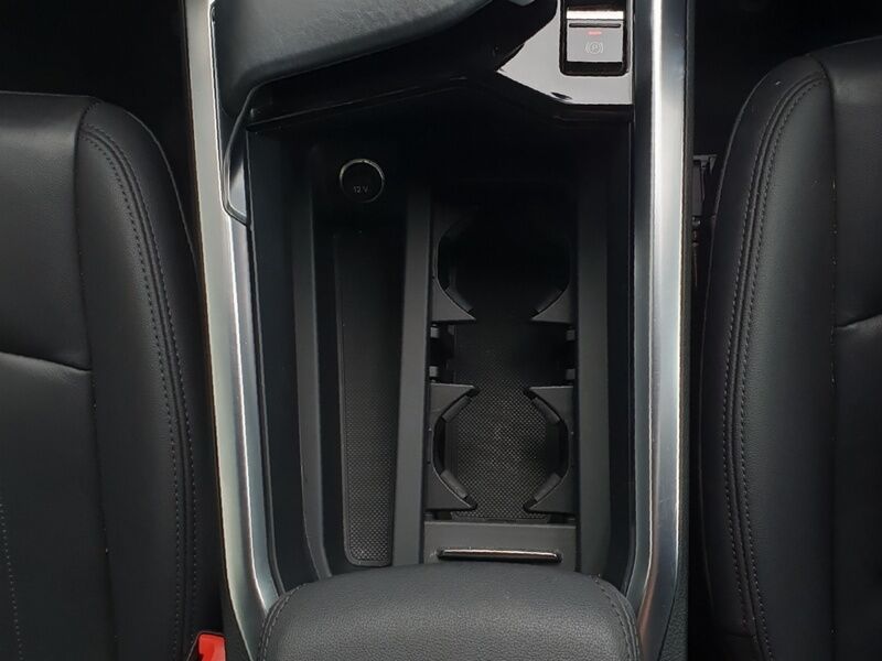 More views of Audi e-tron