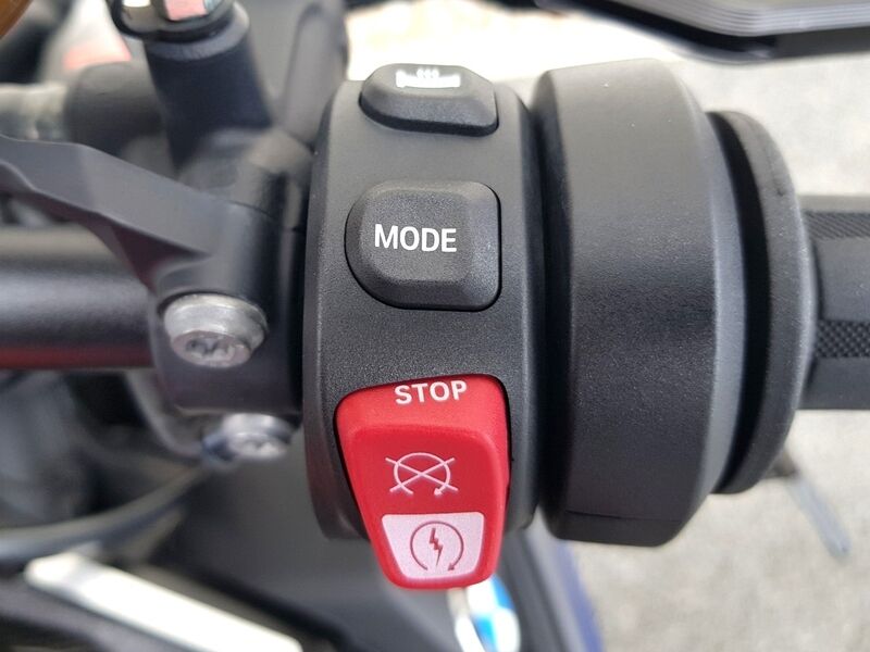 More views of BMW M 1000 R