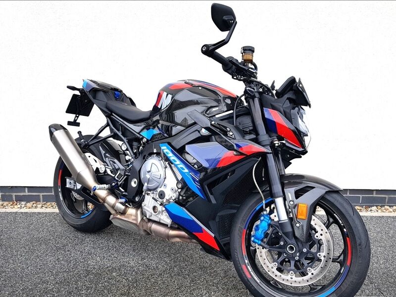 More views of BMW M 1000 R