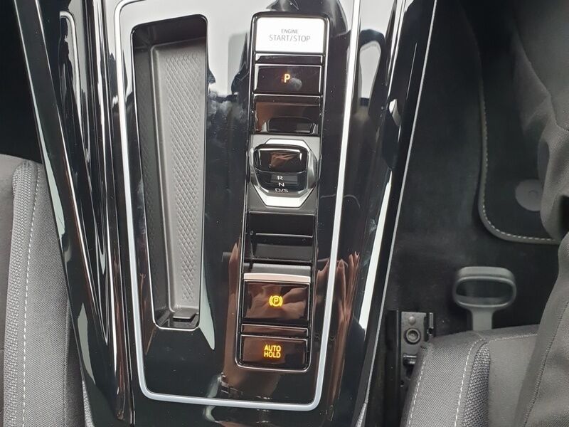 More views of Volkswagen Golf