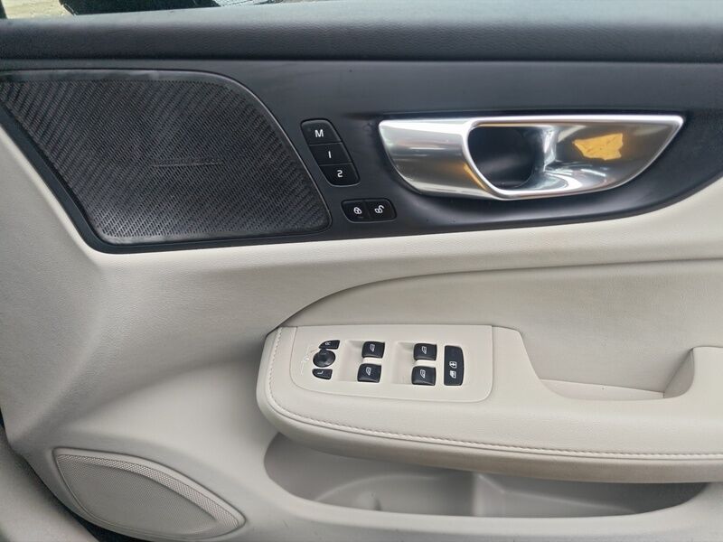 More views of Volvo V60