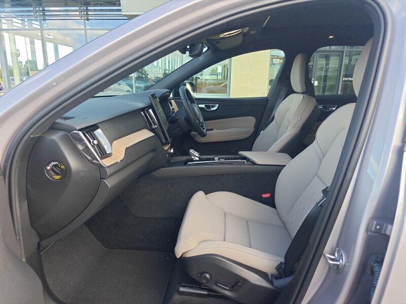 More views of Volvo XC60