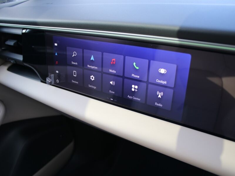 More views of Porsche Macan