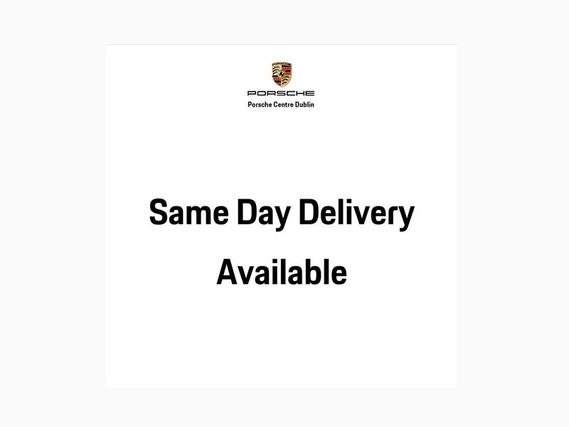 More views of Porsche Macan