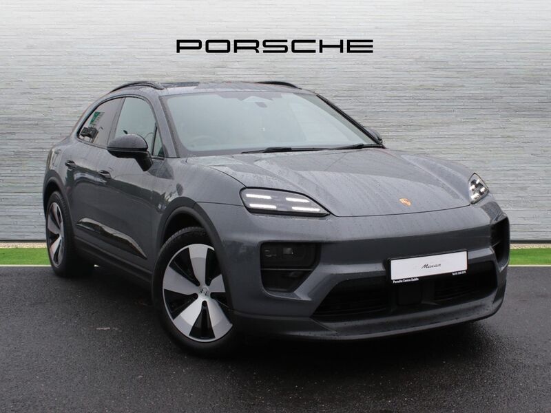 More views of Porsche Macan