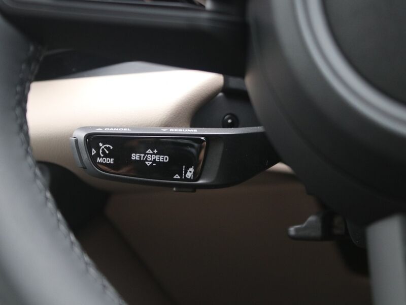 More views of Porsche Macan