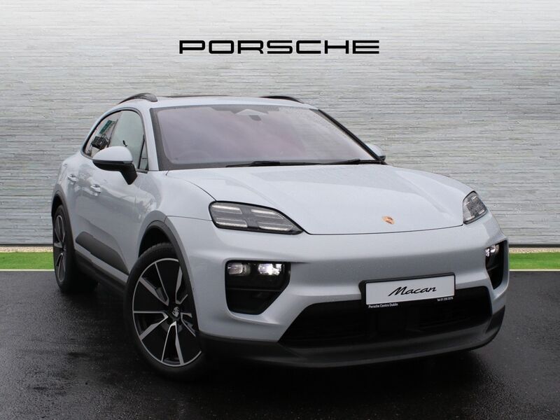 More views of Porsche Macan