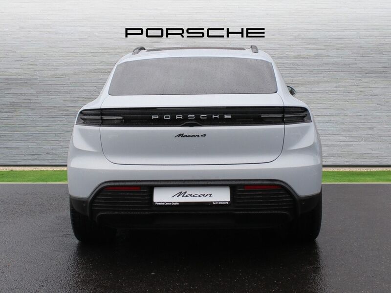 More views of Porsche Macan