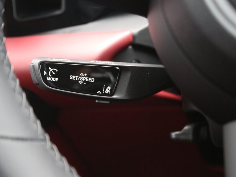 More views of Porsche Macan