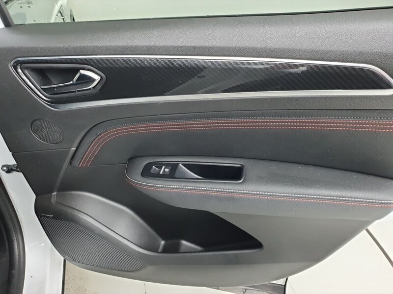 More views of Renault Arkana