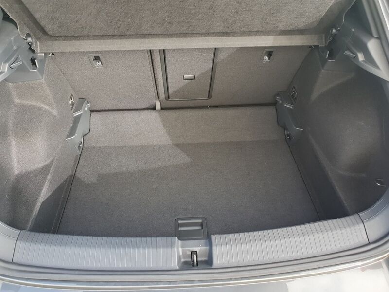 More views of Volkswagen T-Roc