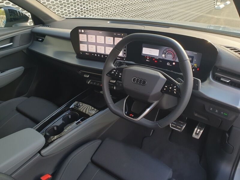 More views of Audi Q3