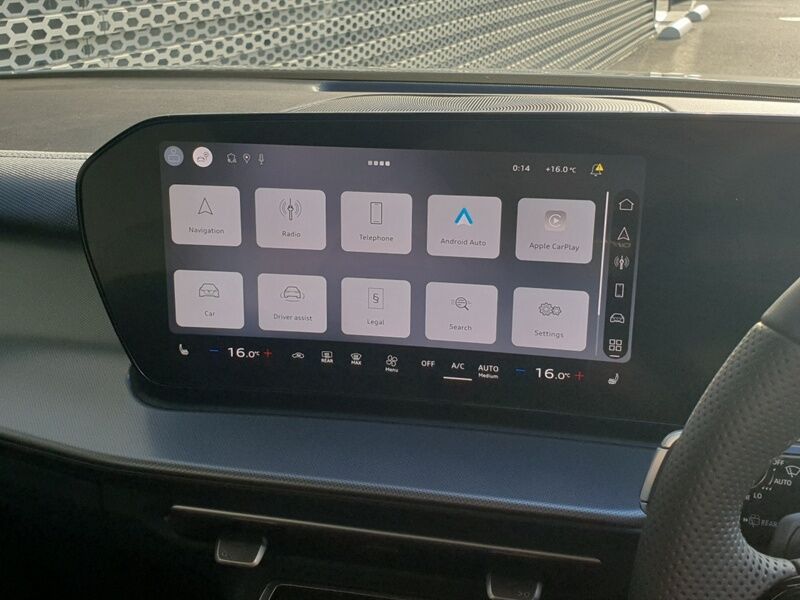 More views of Audi Q3