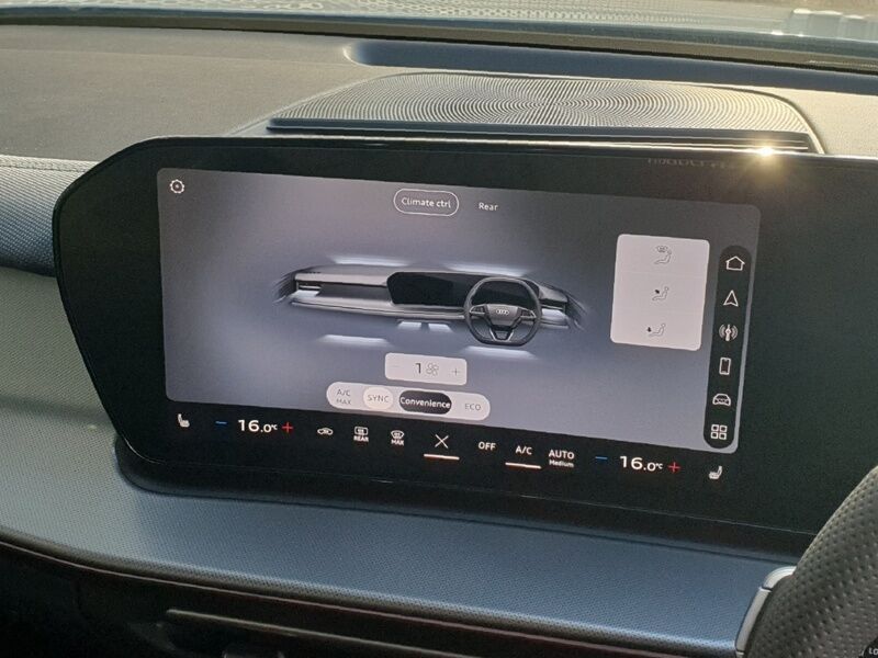 More views of Audi Q3